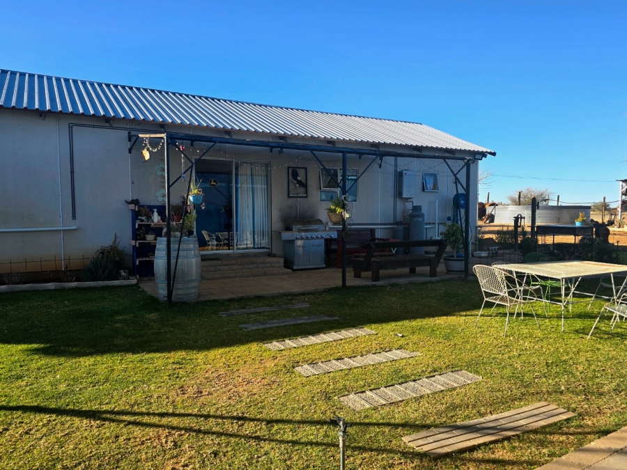 2 Bedroom Property for Sale in Keimoes Rural Northern Cape